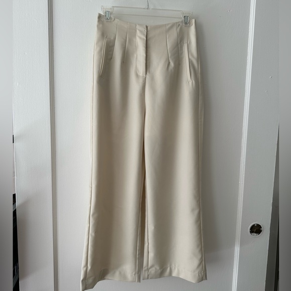 Commense NWT High Waisted Cropped Trousers Cream XS - Picture 5 of 9